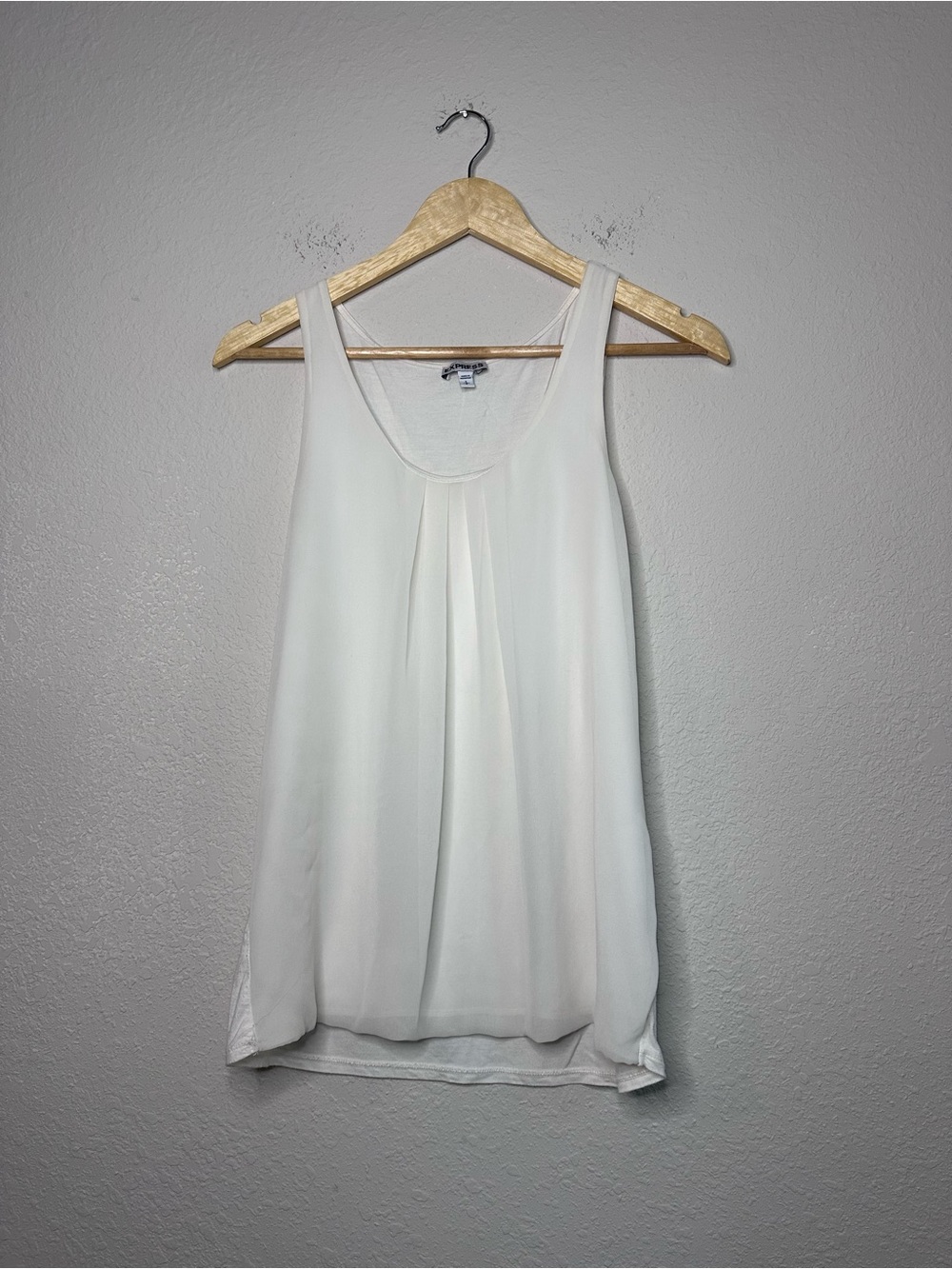 Express White Scoop Neck Tank Size Small